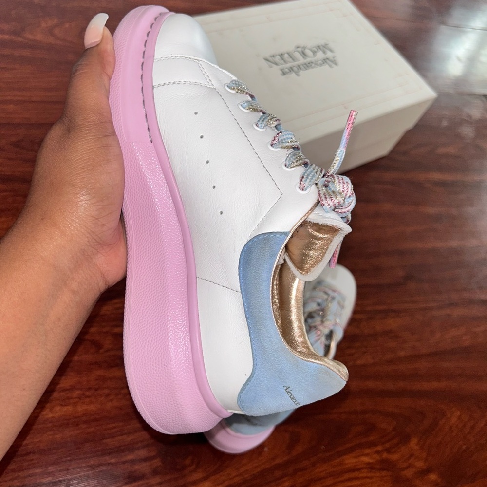Alexander McQueen Molly Kid